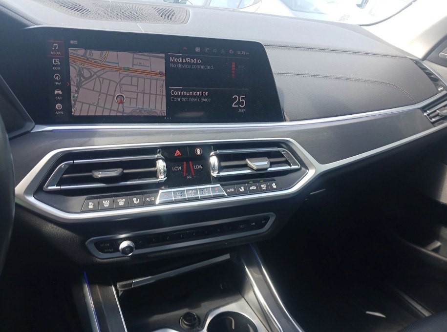 2019 BMW X7 Image 6