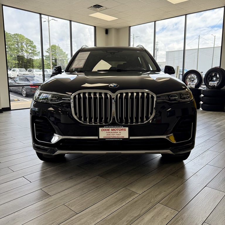 2019 BMW X7 Image 2