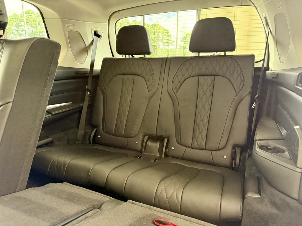 2019 BMW X7 Image 18