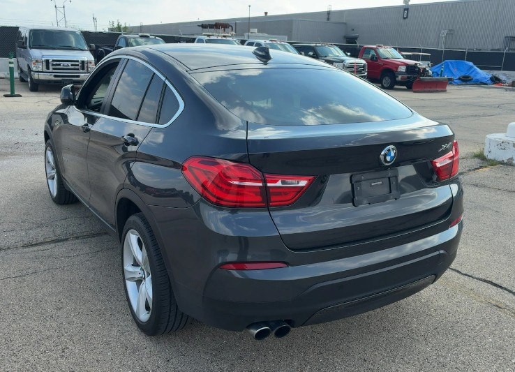 2015 BMW X4 Image 3