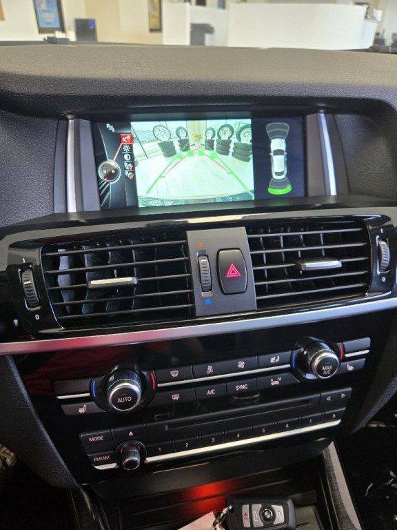 2015 BMW X4 Image 11