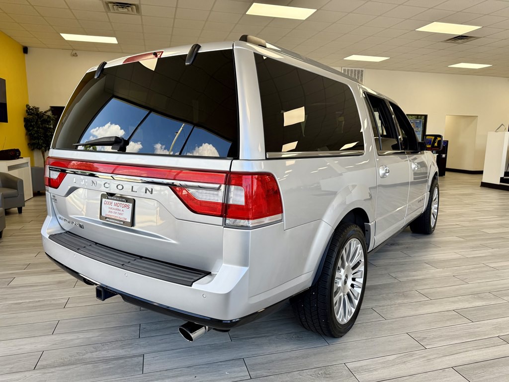 2017 Lincoln Navigator Image 6