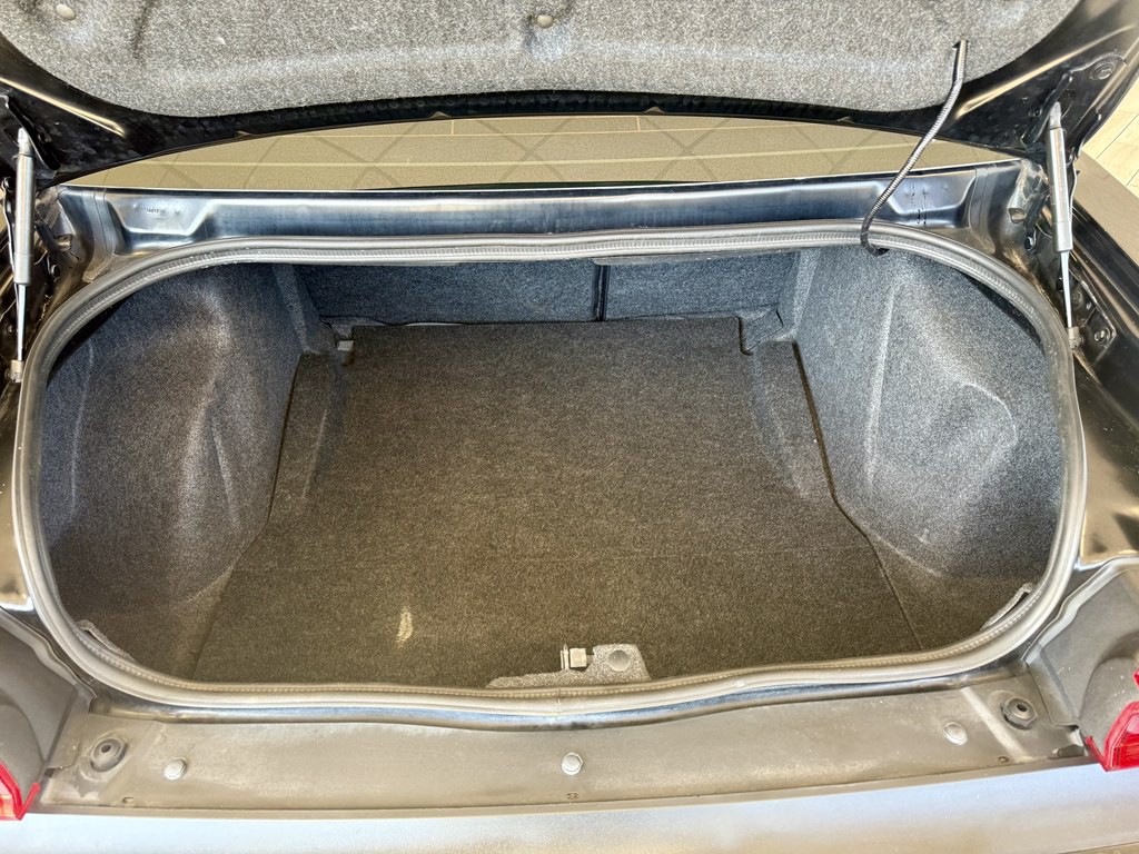 2013 Dodge Challenger Image 9