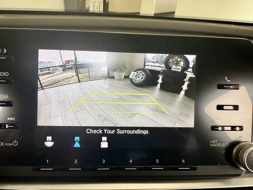 2018 Honda Accord Image 11