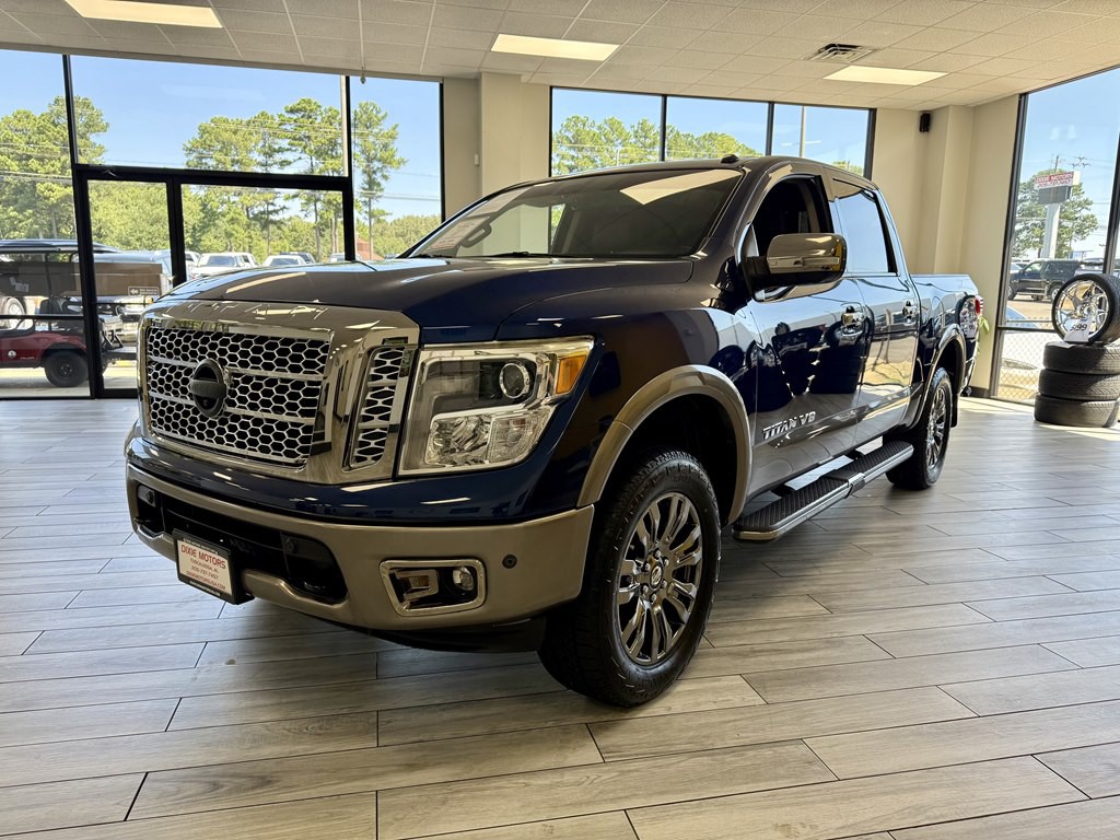 2018 Nissan Titan Image 3