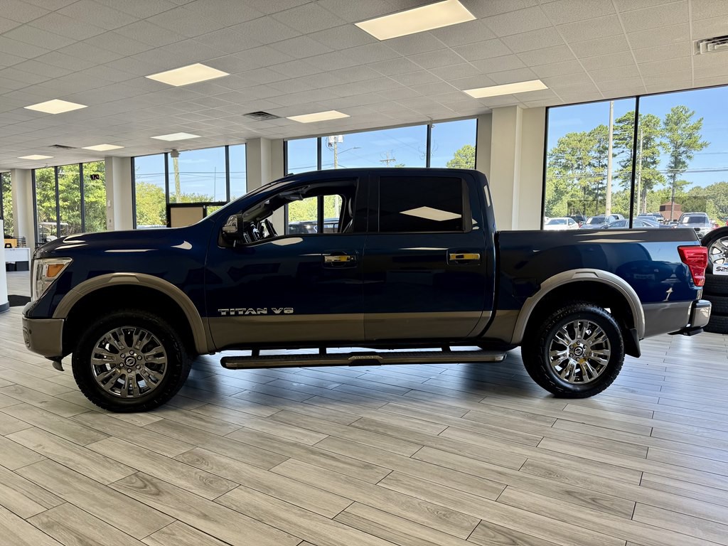 2018 Nissan Titan Image 4