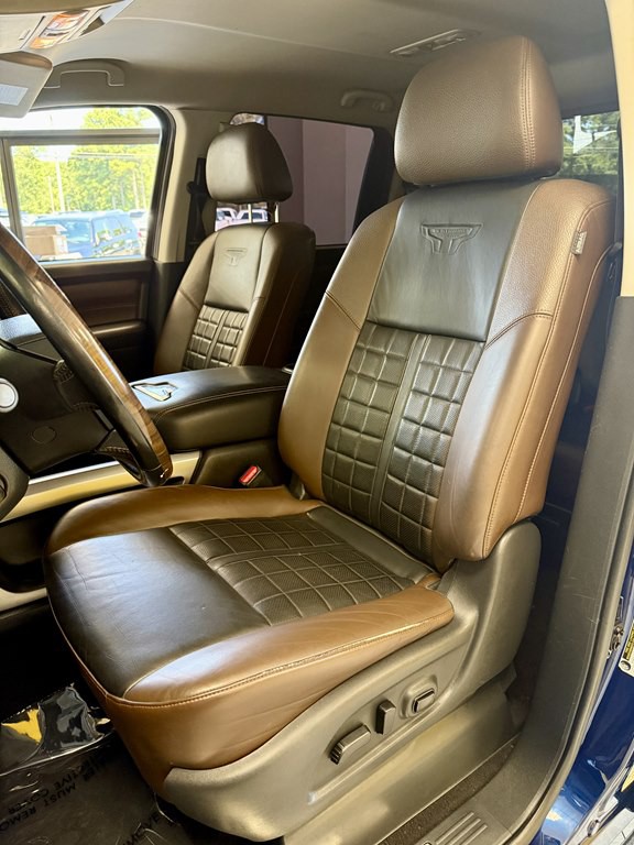 2018 Nissan Titan Image 14