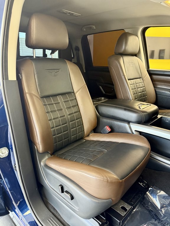 2018 Nissan Titan Image 16