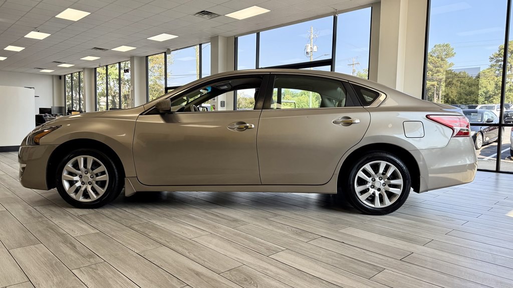 2013 Nissan Altima Image 4