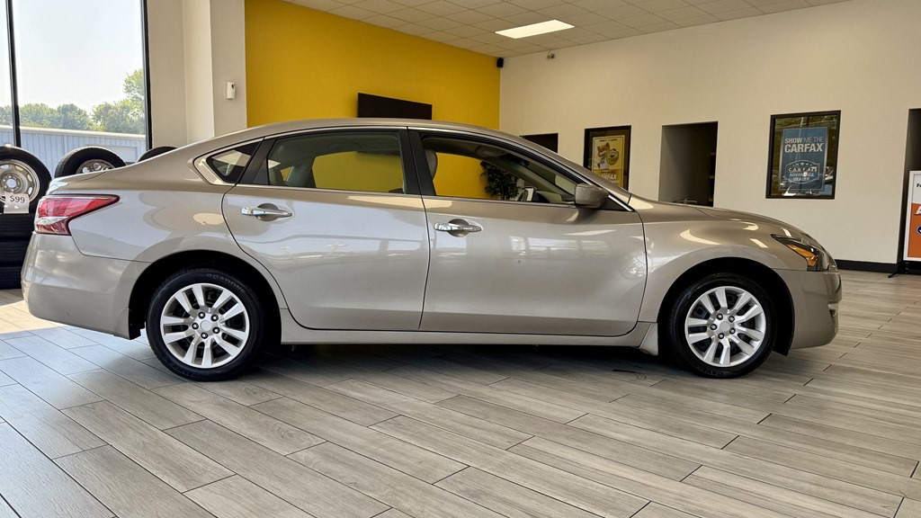 2013 Nissan Altima Image 5