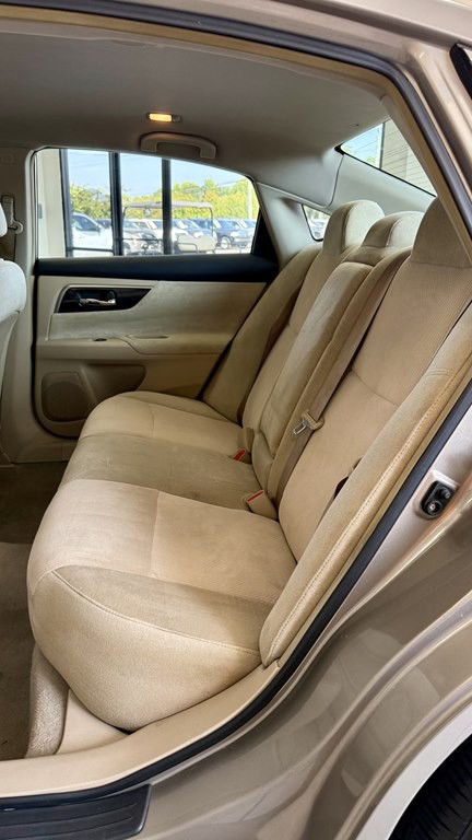 2013 Nissan Altima Image 16