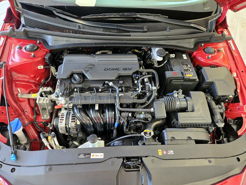 2024 Hyundai Elantra Image 18
