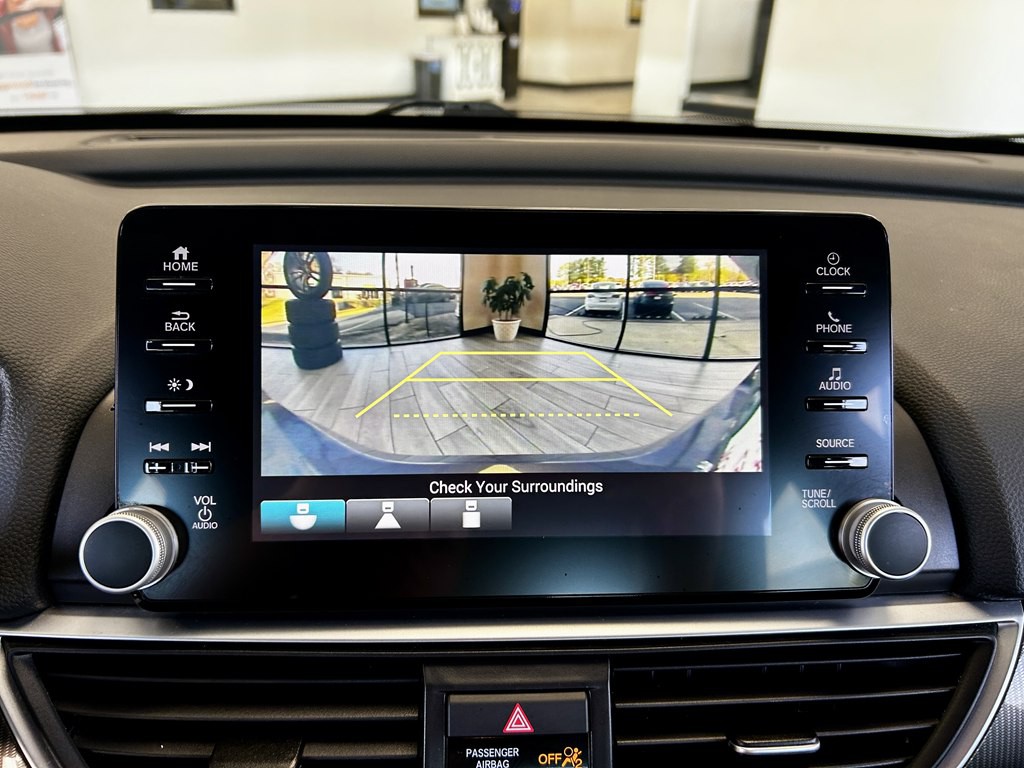 2018 Honda Accord Image 11