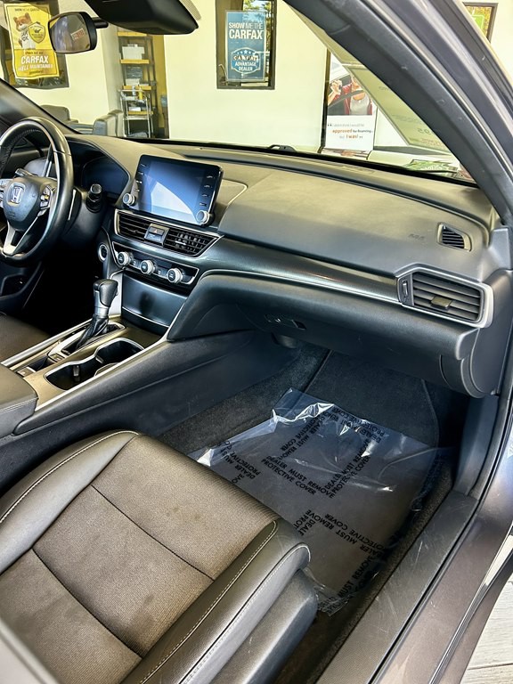 2018 Honda Accord Image 12