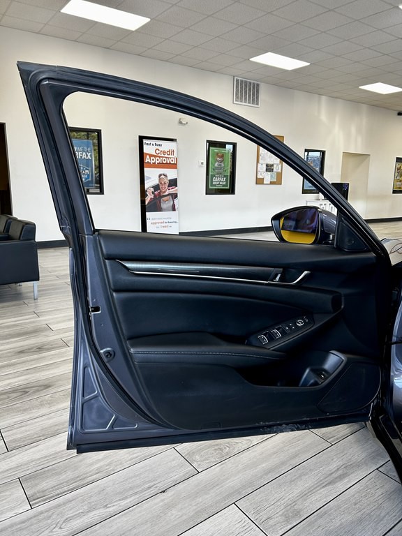 2018 Honda Accord Image 15