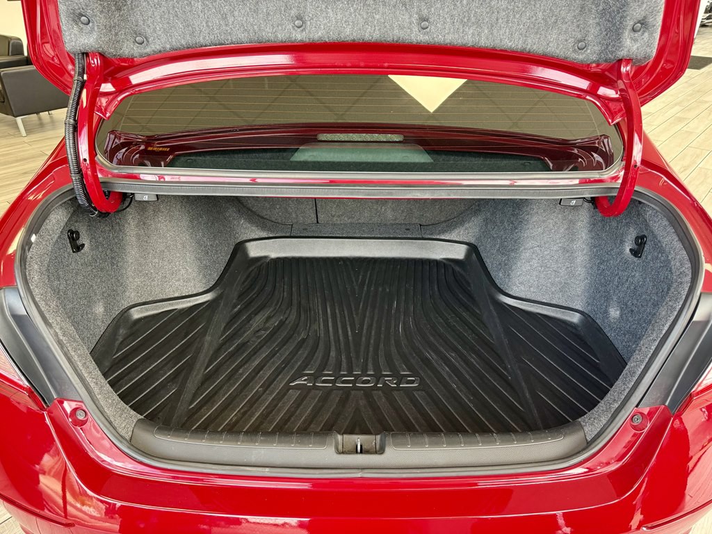 2019 Honda Accord Image 9