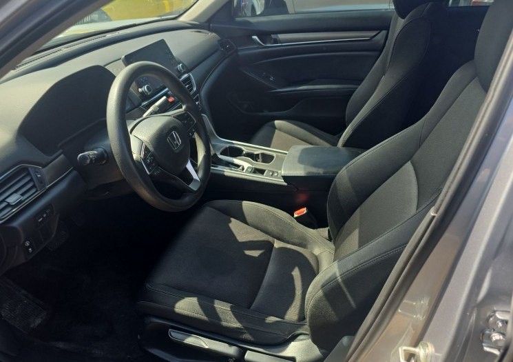 2018 Honda Accord Image 7