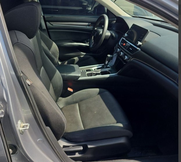 2018 Honda Accord Image 8