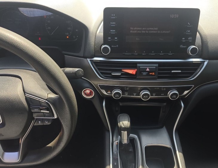 2018 Honda Accord Image 9