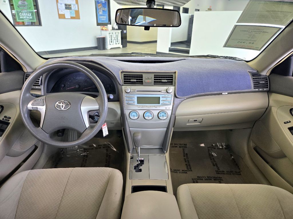 2009 Toyota Camry Image 10
