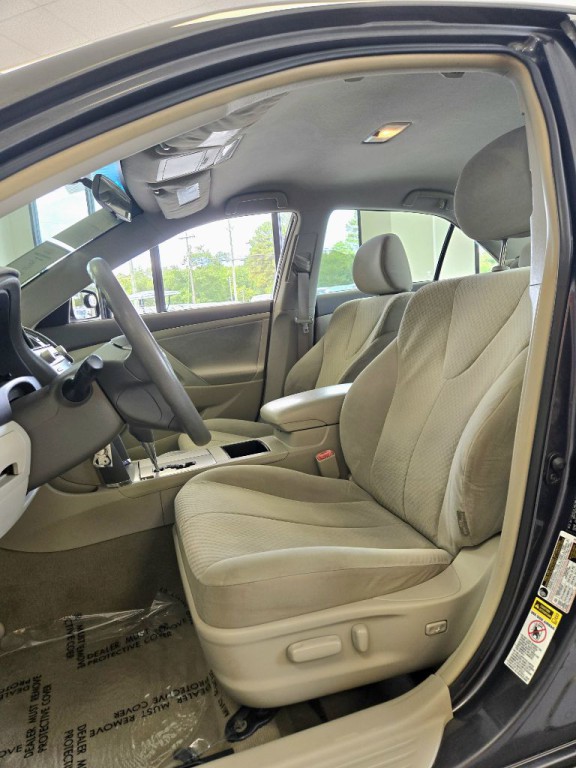 2009 Toyota Camry Image 12