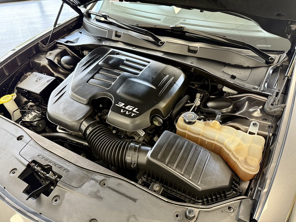 2021 Dodge Charger Image 18