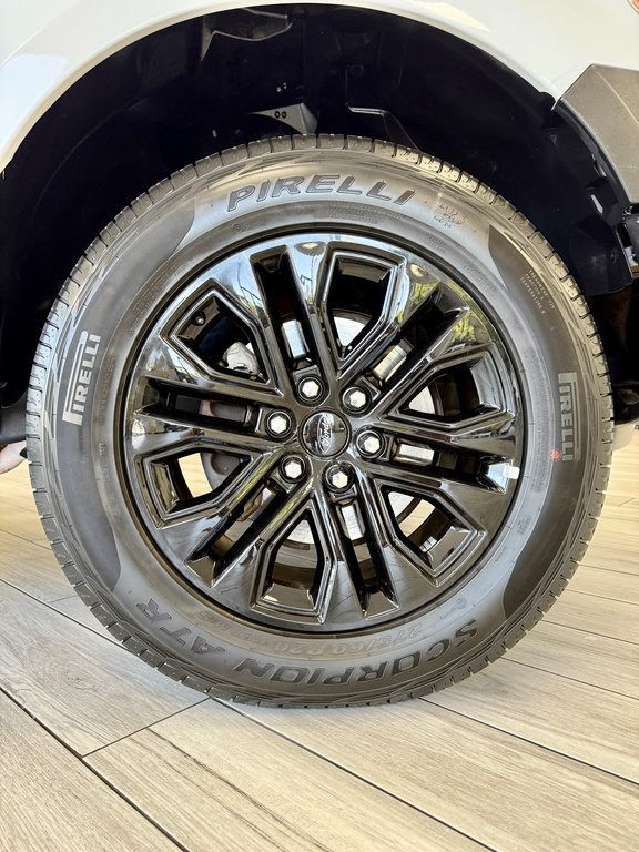 2012 Ford F-150 Image 17
