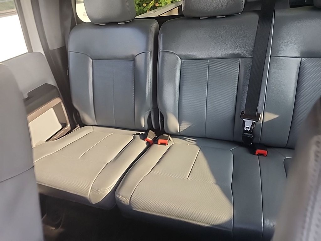 2015 Ford F-350 Image 7