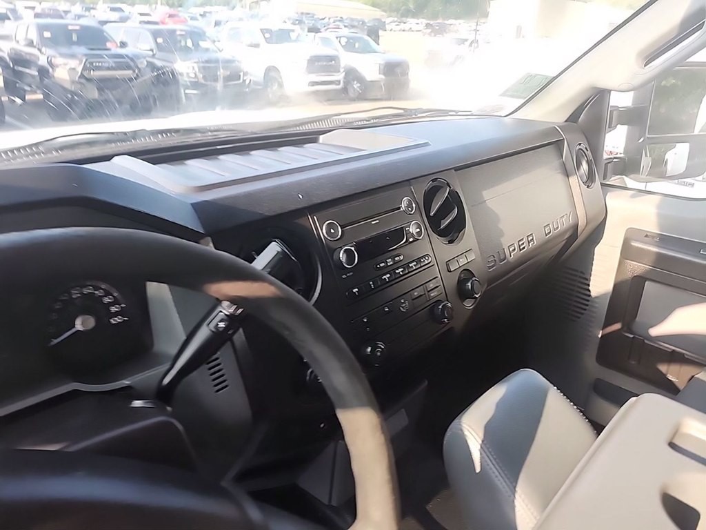 2015 Ford F-350 Image 9