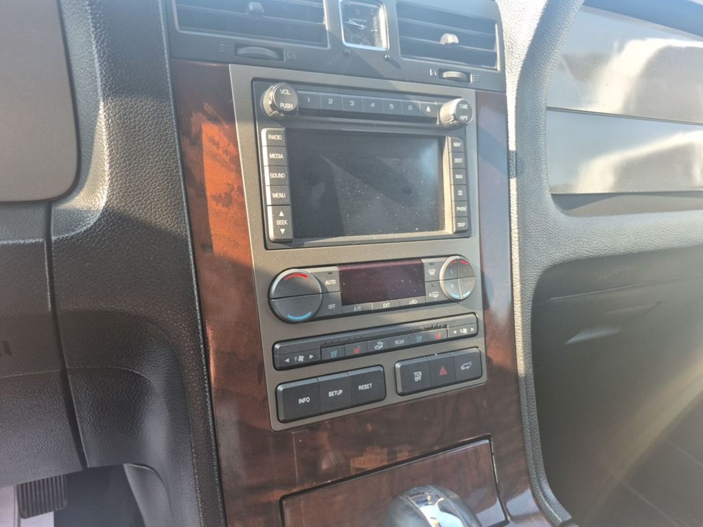 2014 Lincoln Navigator Image 11