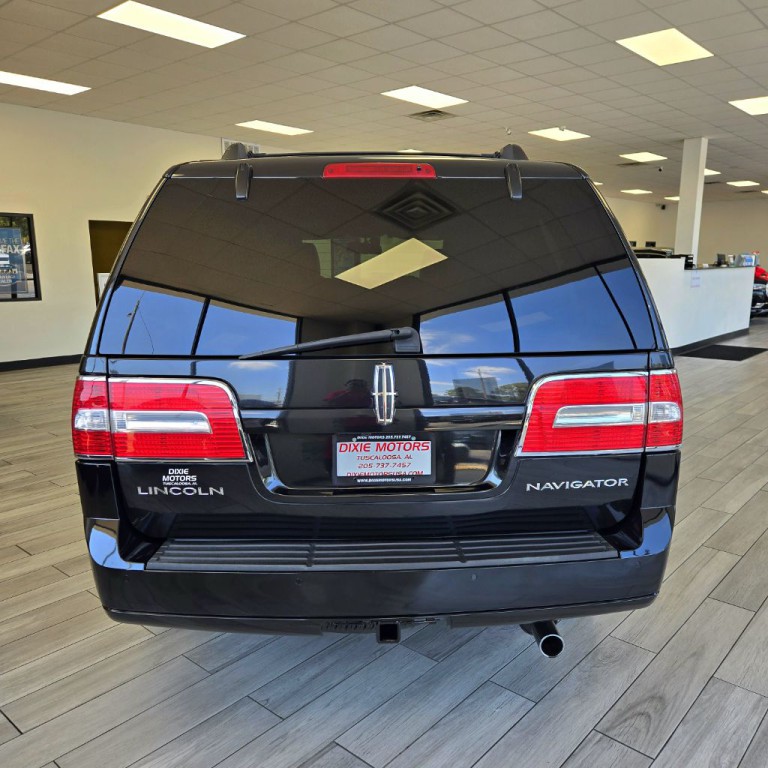 2014 Lincoln Navigator Image 8
