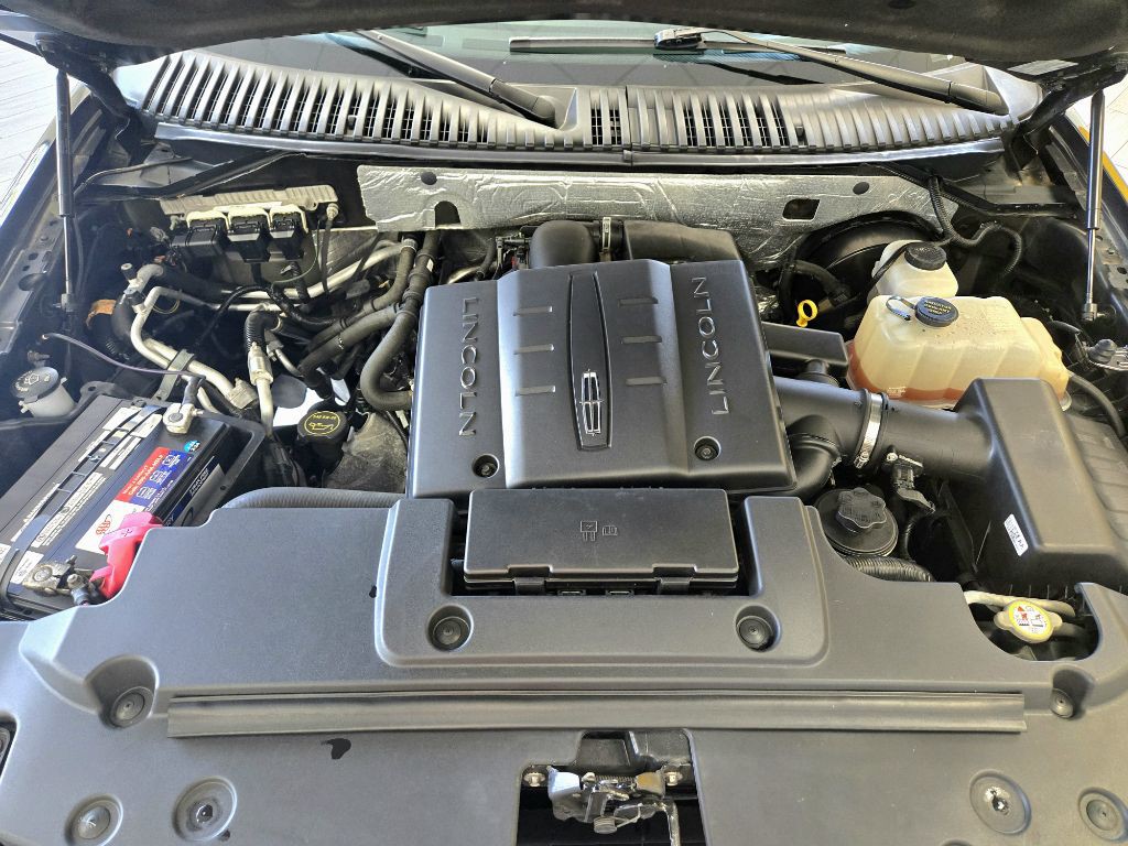 2014 Lincoln Navigator Image 20