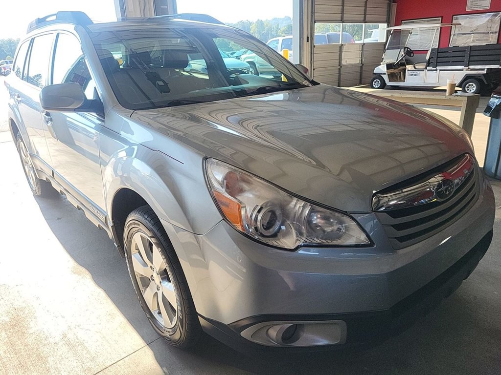 2012 Subaru Outback Image 2