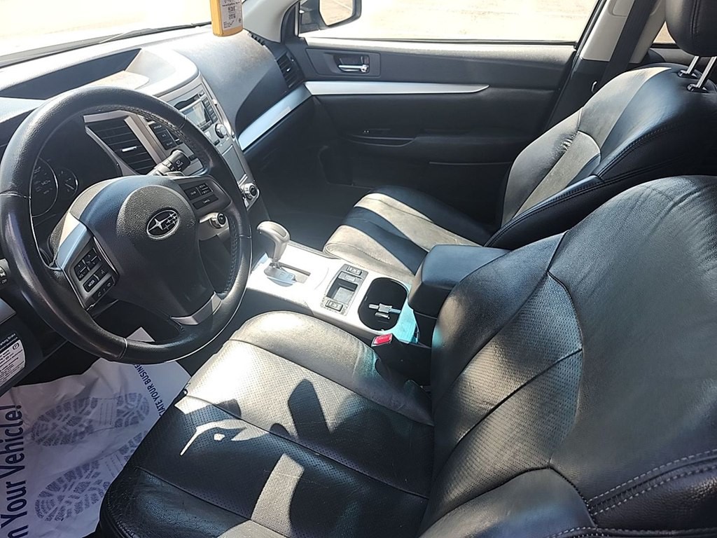 2012 Subaru Outback Image 7