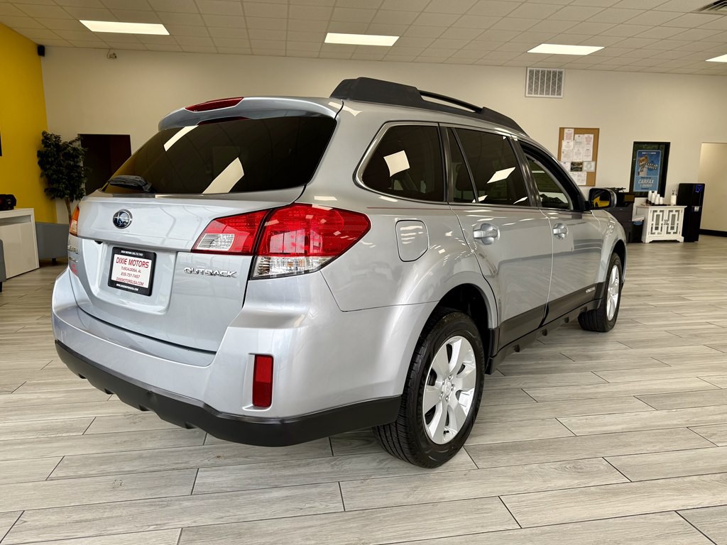 2012 Subaru Outback Image 6