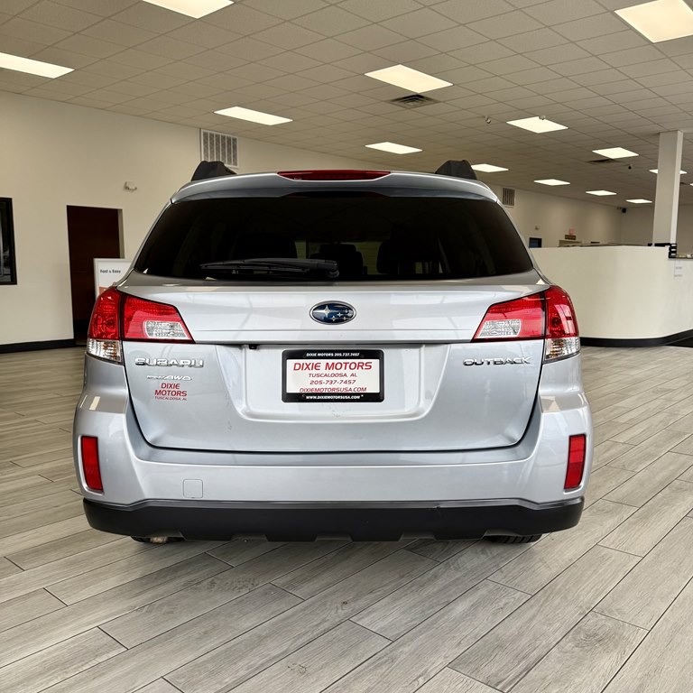 2012 Subaru Outback Image 8