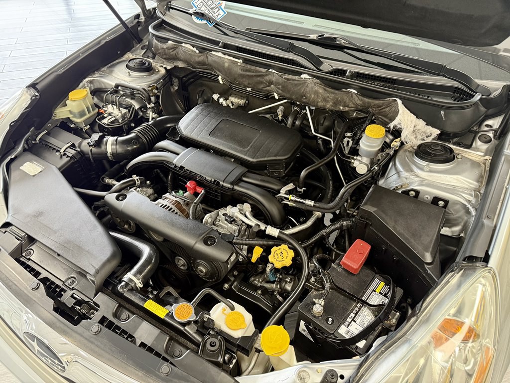 2012 Subaru Outback Image 18