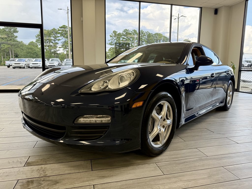 2011 Porsche Panamera Image 3