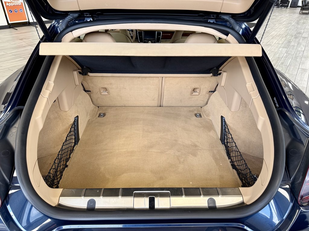 2011 Porsche Panamera Image 9