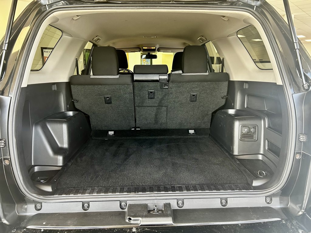 2014 Toyota 4Runner Image 9