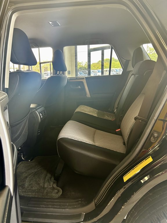2014 Toyota 4Runner Image 17