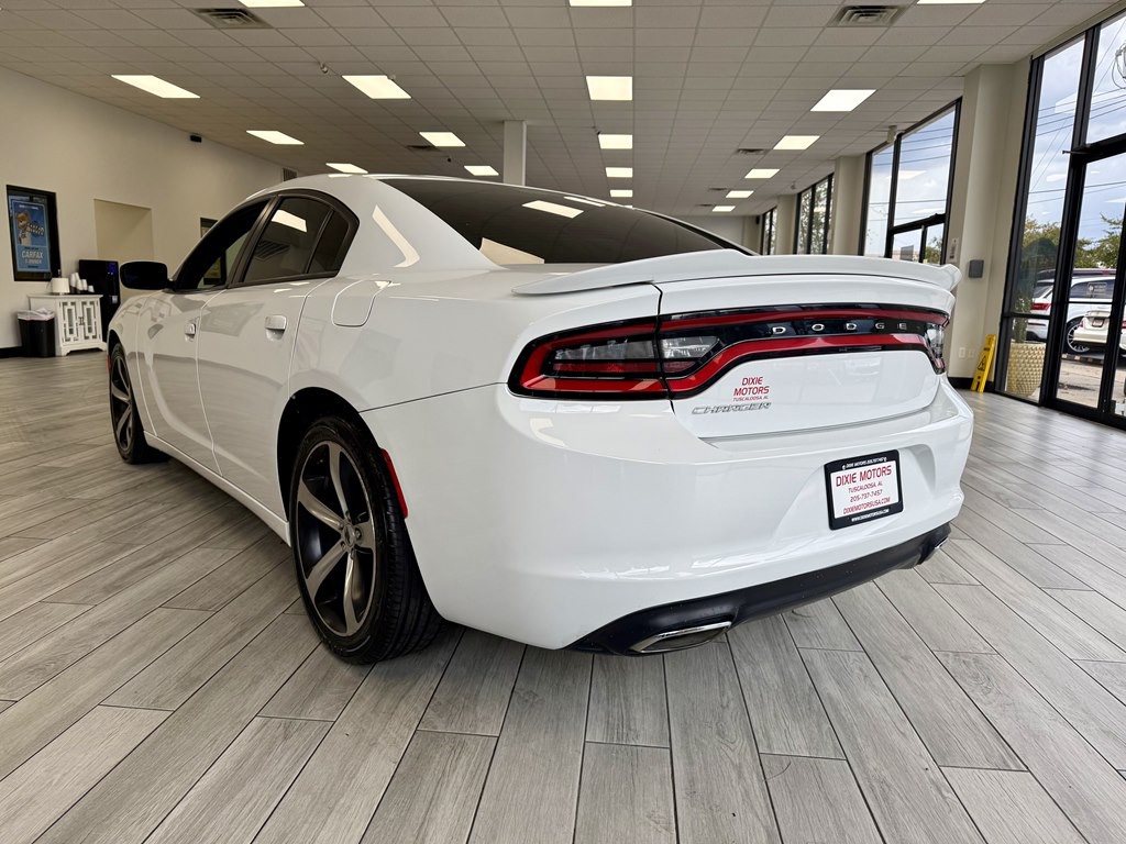 2017 Dodge Charger Image 7