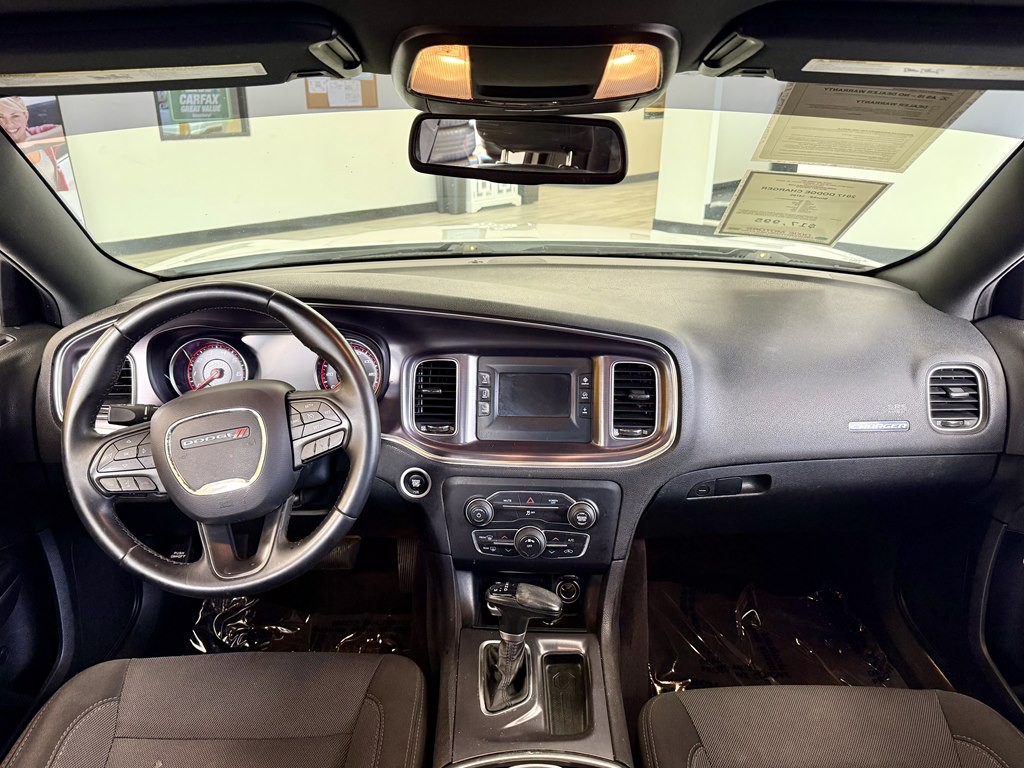 2017 Dodge Charger Image 10
