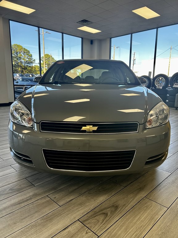 2007 Chevrolet Impala Image 2