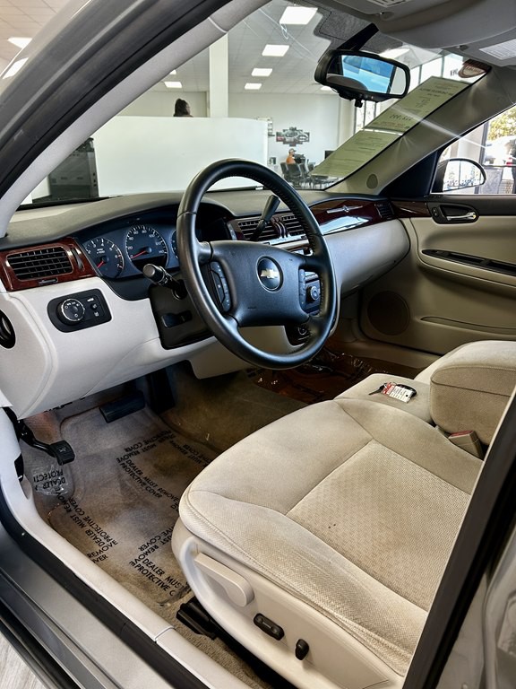 2007 Chevrolet Impala Image 12