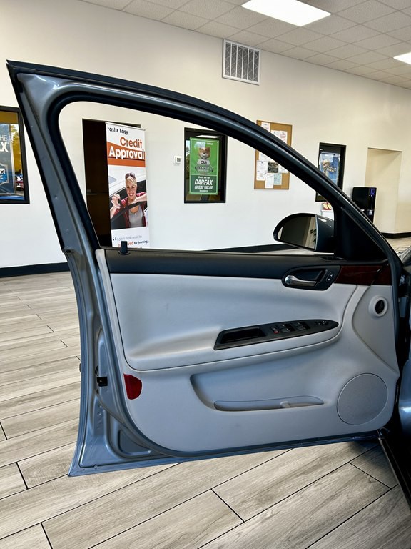 2007 Chevrolet Impala Image 14