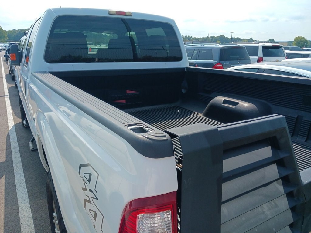 2011 Ford F-250 Image 4