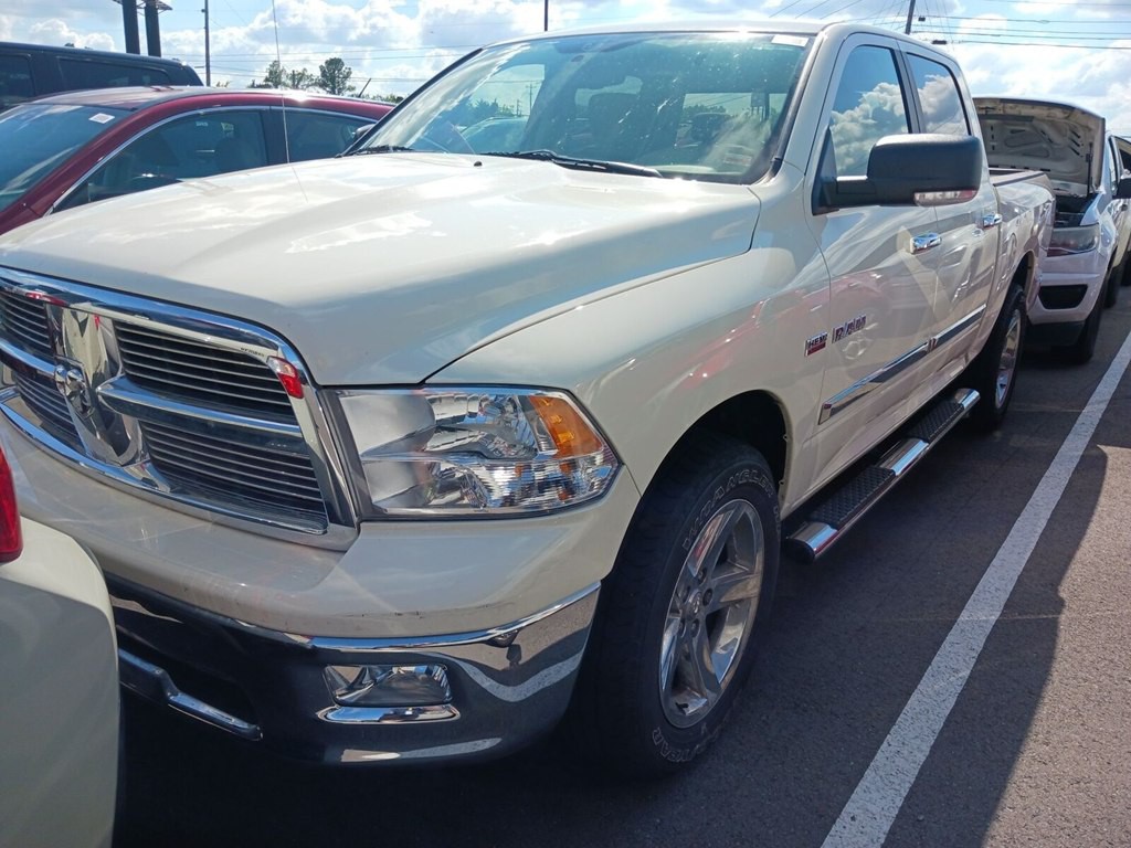 2010 Dodge Ram 1500 Image 2