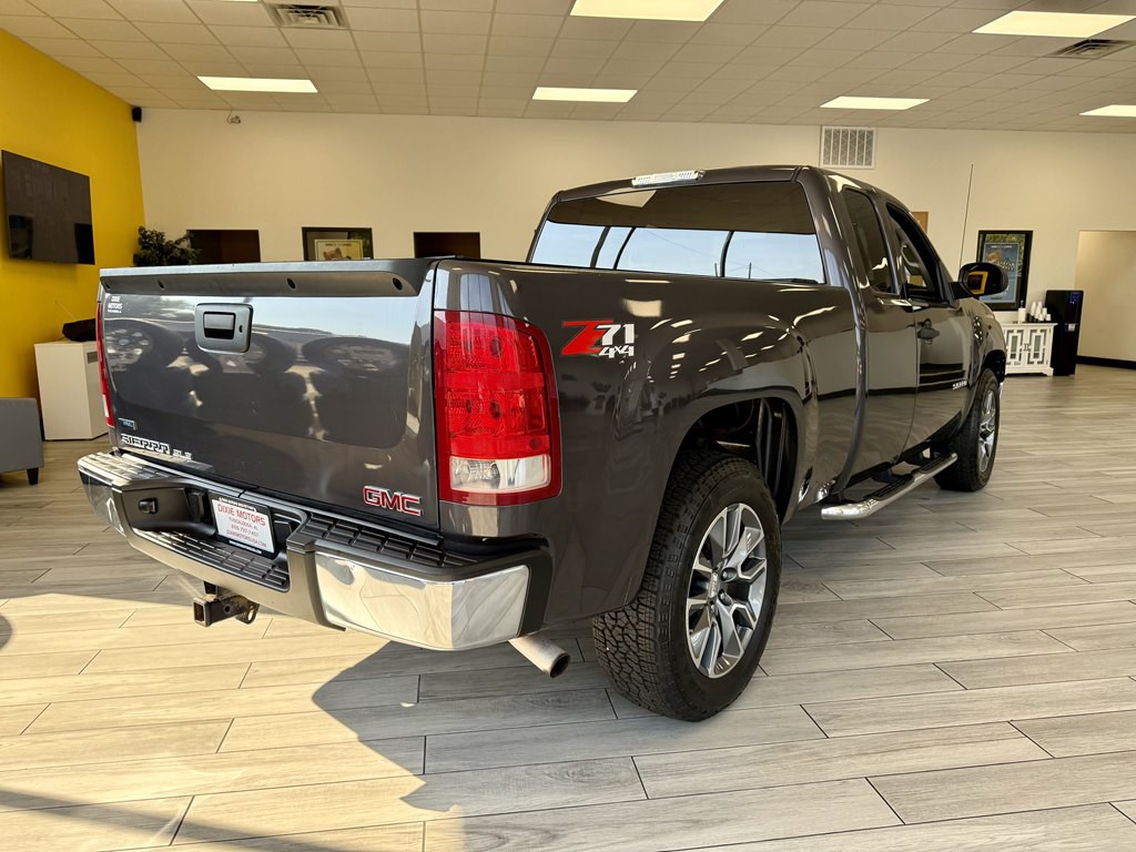 2011 GMC Sierra Image 6