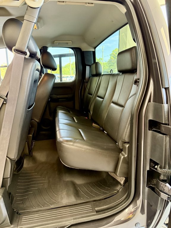 2011 GMC Sierra Image 16